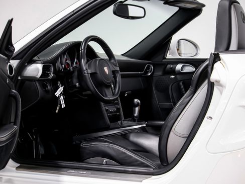 Used 2011 Porsche 911 Turbo image 8