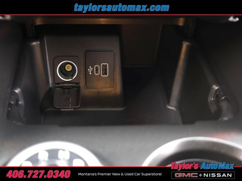 Used 2025 Ford Explorer ST image 26