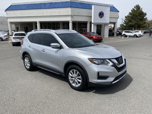 Used 2020 Nissan Rogue SV image 36