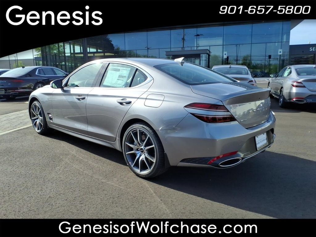 Used 2026 Genesis G70 2.5T RWD image 3