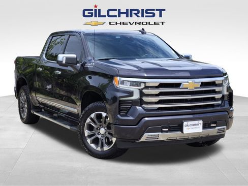Used 2023 Chevrolet Silverado 1500 High Country w/ Z71 Off-Road Package AWD/4WD image 1