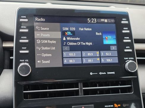Used 2022 Toyota Avalon XLE FWD image 14