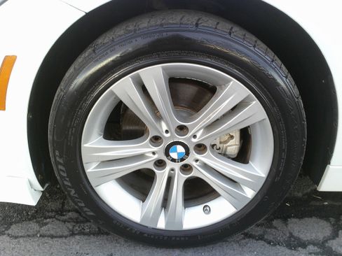 Used 2017 BMW 330i xDrive xDrive image 18