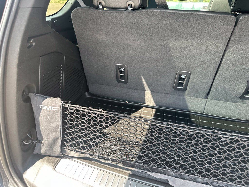 Used 2022 GMC Yukon Denali AWD/4WD image 26