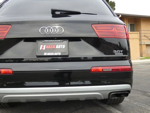 Used 2017 Audi Q7 3.0T Prestige w/ Prestige Package image 8