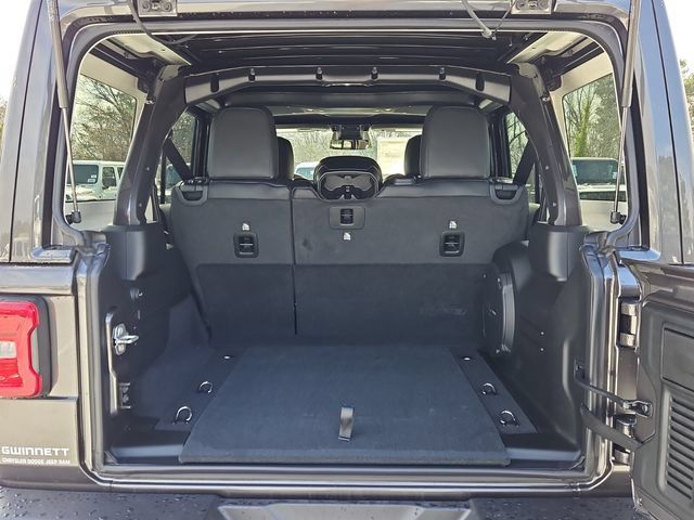 New 2026 Jeep Wrangler Unlimited Sahara AWD/4WD image 26