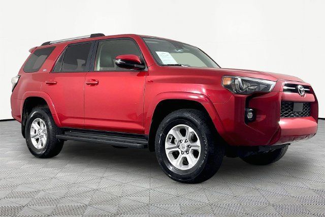 Used 2022 Toyota 4Runner SR5 Premium AWD/4WD image 2