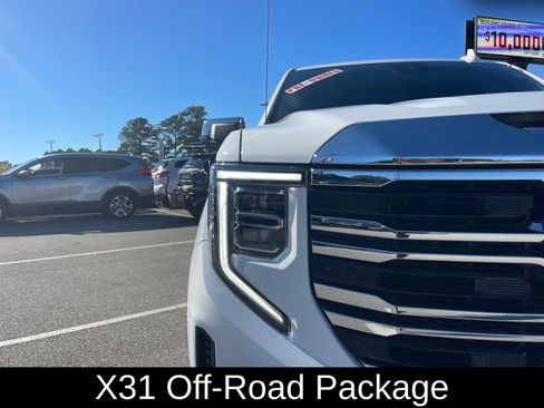 Used 2023 GMC Sierra 1500 SLT w/ SLT Premium Plus Package image 3