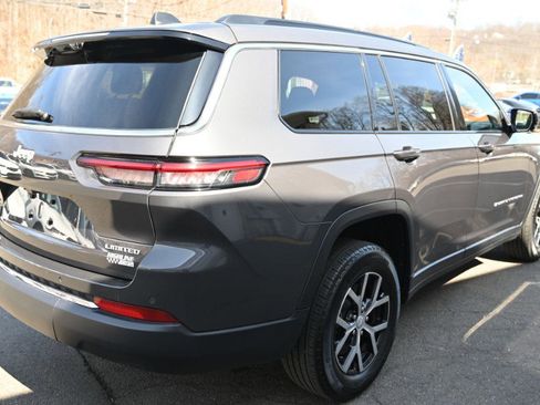 Used 2024 Jeep Grand Cherokee L Limited w/ Luxury Tech Group II image 8