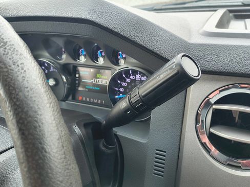 Used 2015 Ford F250 XLT w/ XLT Value Package image 14