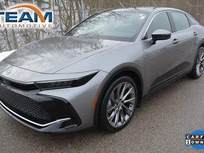 Used 2023 Toyota Crown Limited w/ Advanced Technology Package