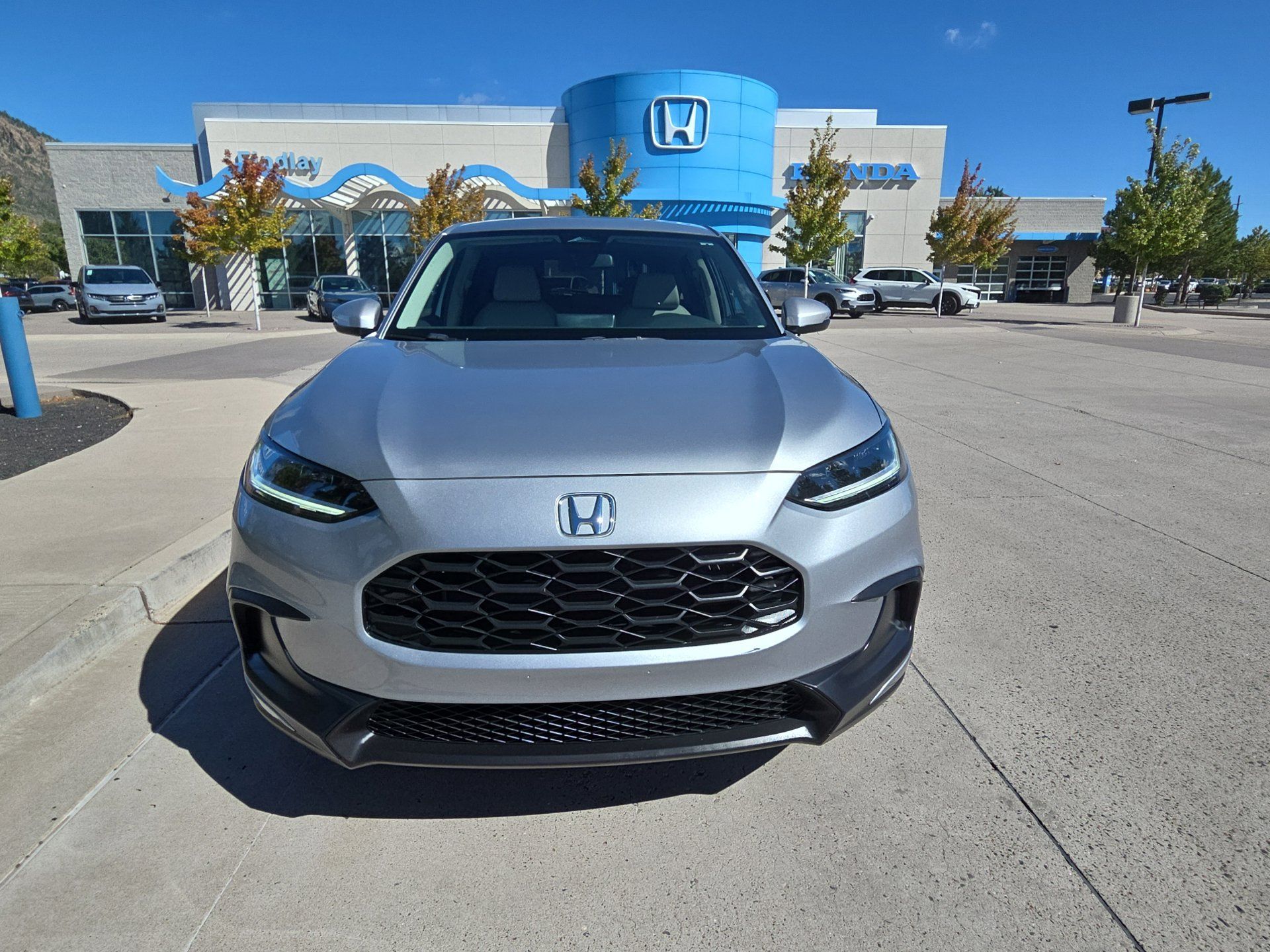 Used 2025 Honda HR-V LX image 2