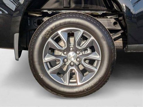New 2025 Chevrolet Silverado 1500 LT image 9