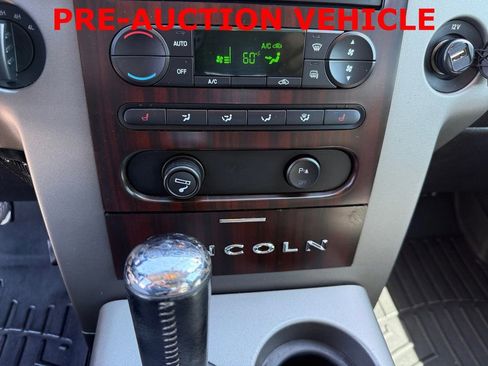 Used 2006 Lincoln Mark LT 4x4 image 21