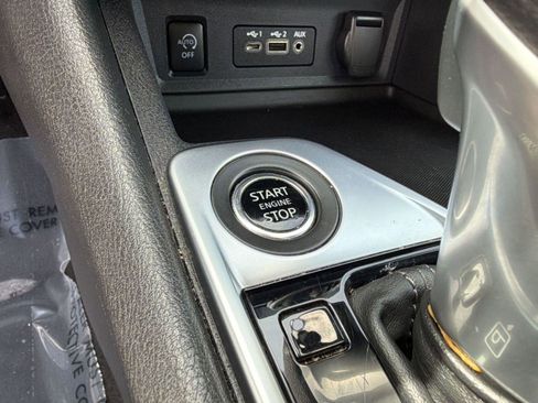 Used 2024 Nissan Sentra SV FWD image 22