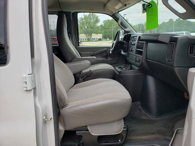 Used 2016 Chevrolet Express 2500 LS RWD image 16