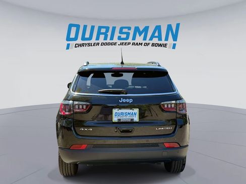 Used 2025 Jeep Compass Limited AWD/4WD image 3