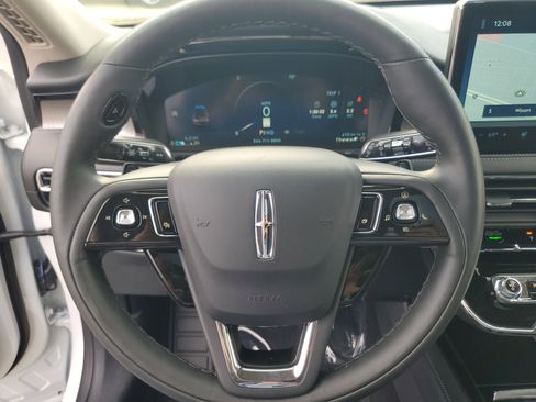 New 2026 Lincoln Corsair Reserve image 16