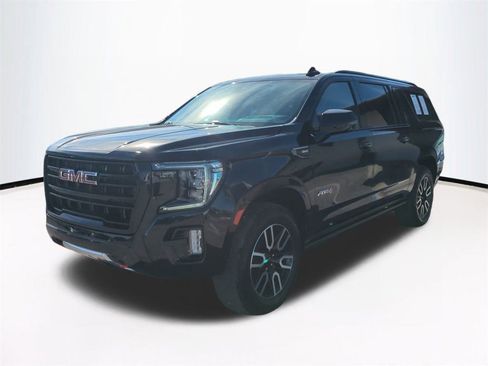 Used 2024 GMC Yukon XL AT4 w/ AT4 Premium Package image 9