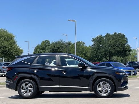 Used 2024 Hyundai Tucson SE FWD image 3