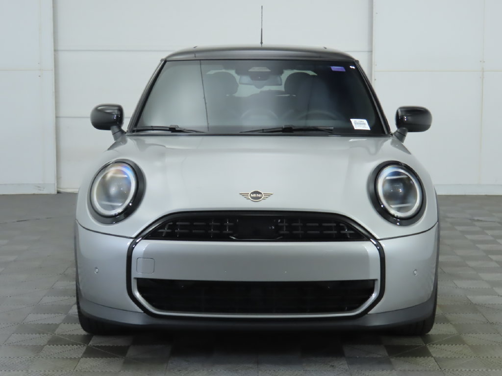 Used 2026 MINI Cooper 2-Door Hardtop FWD image 3