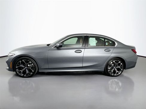 Used 2025 BMW 330i xDrive Sedan w/ Premium Package image 3