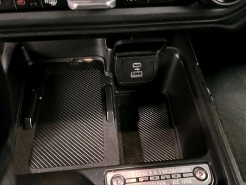 Used 2025 Ford Bronco Outer Banks image 26