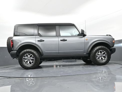 Used 2025 Ford Bronco Badlands image 37