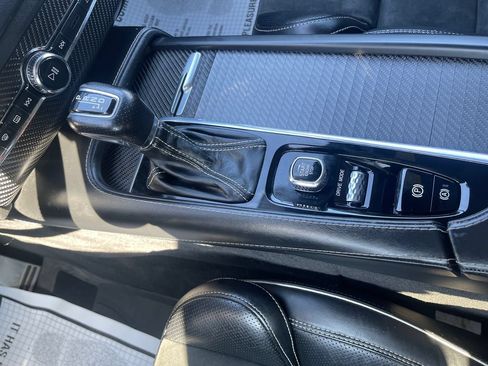 Used 2019 Volvo XC90 T6 R-Design w/ Advanced Package AWD/4WD image 30
