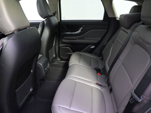 New 2026 Lincoln Corsair Premiere AWD/4WD image 21