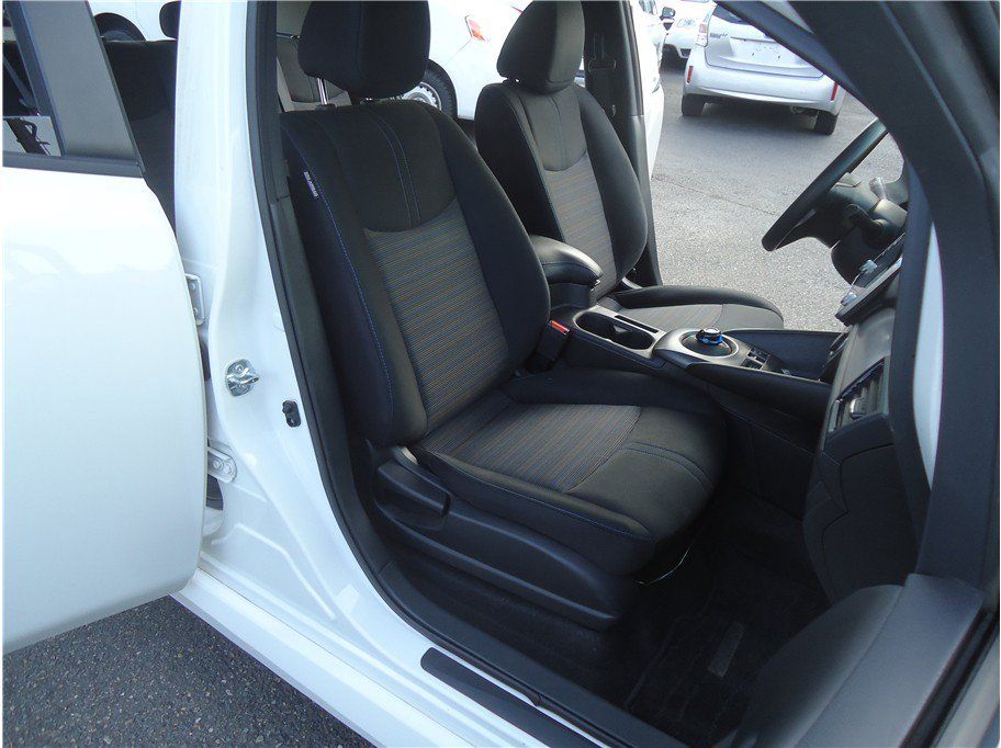 Used 2025 Nissan Leaf S FWD image 15