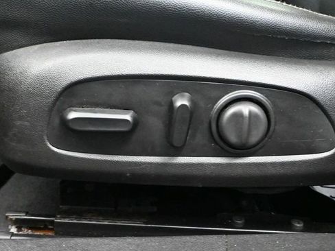 Used 2016 Chevrolet Malibu Premier image 20