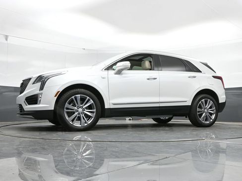Used 2024 Cadillac XT5 Premium Luxury w/ LPO, Floor Liner Package AWD/4WD image 45