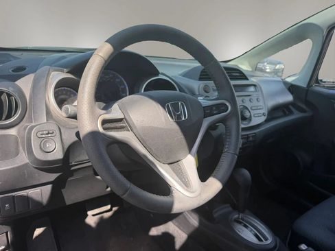 Used 2011 Honda Fit Sport image 11