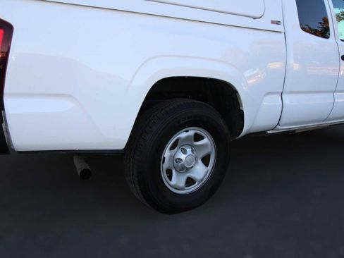 Used 2020 Toyota Tacoma SR image 19