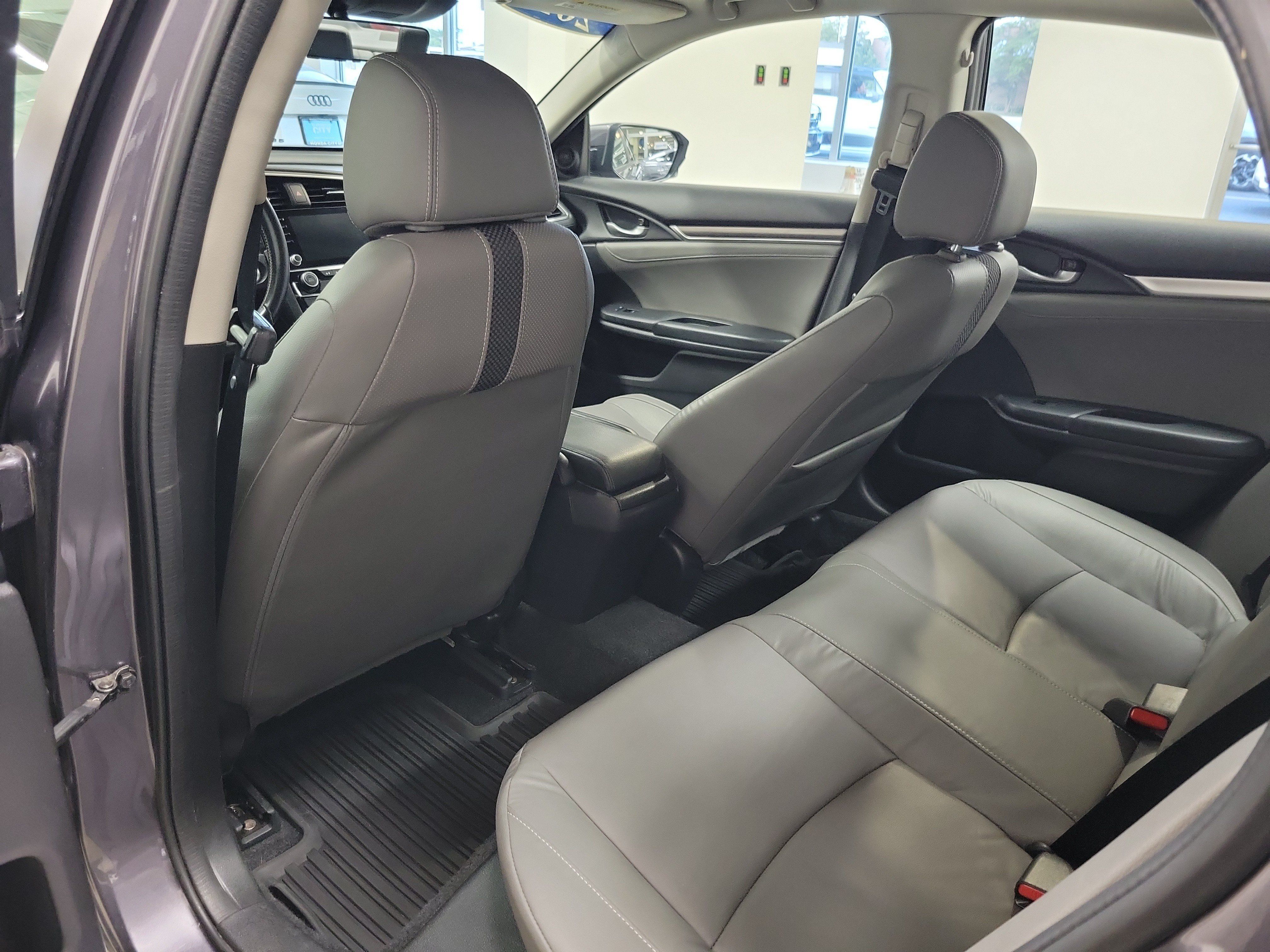 Used 2020 Honda Civic EX-L image 11