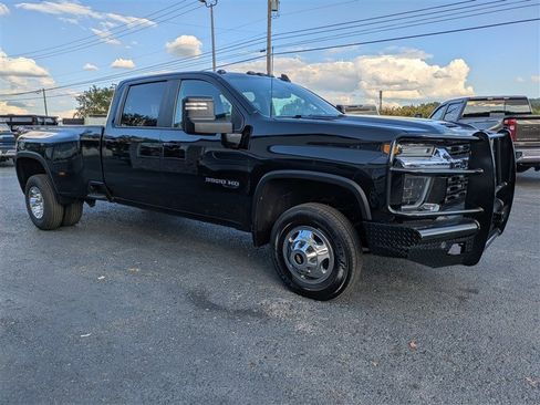 Used 2021 Chevrolet Silverado 3500 LT w/ Convenience Package image 8
