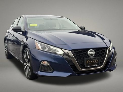 Used 2019 Nissan Altima 2.5 SR w/ SR Premium Package AWD/4WD image 8
