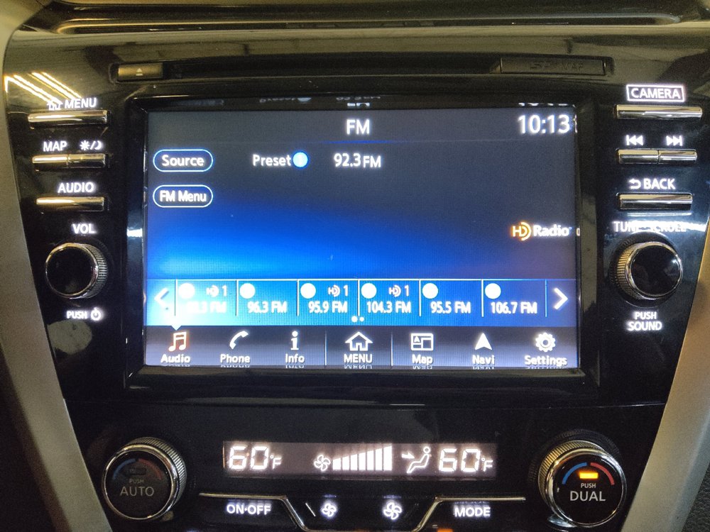 Used 2015 Nissan Murano Platinum w/ Platinum Technology Package AWD/4WD image 25