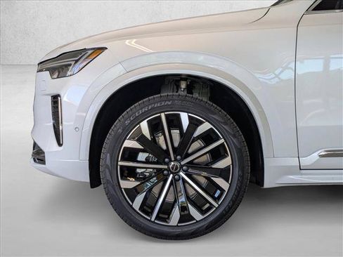 Used 2026 Volvo XC90 B5 Plus w/ Protection Package AWD/4WD image 26