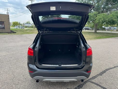 Used 2018 BMW X1 xDrive28i w/ Convenience Package AWD/4WD image 40