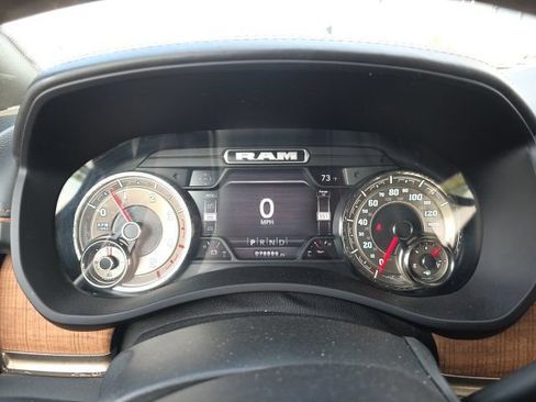 Used 2022 RAM 3500 Limited AWD/4WD image 11