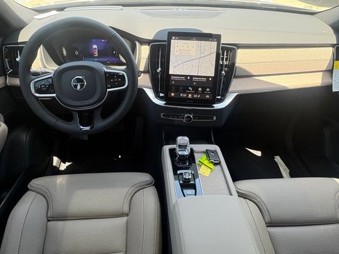 New 2026 Volvo XC90 B6 Ultra w/ Protection Package Premier image 10