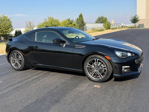 Used 2016 Subaru BRZ Limited w/ Popular Package #4 RWD image 15