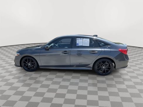 Used 2022 Honda Civic Sport image 9