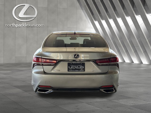 Used 2018 Lexus LS 500 F Sport w/ Accessory Package (Z2) RWD image 28