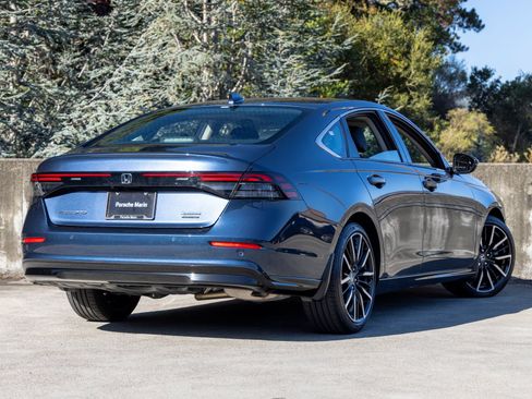 Used 2023 Honda Accord Touring image 11