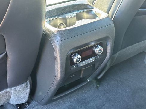 Used 2024 GMC Acadia AT4 w/ Luxury Package image 30