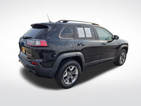 Used 2019 Jeep Cherokee Trailhawk AWD/4WD image 3