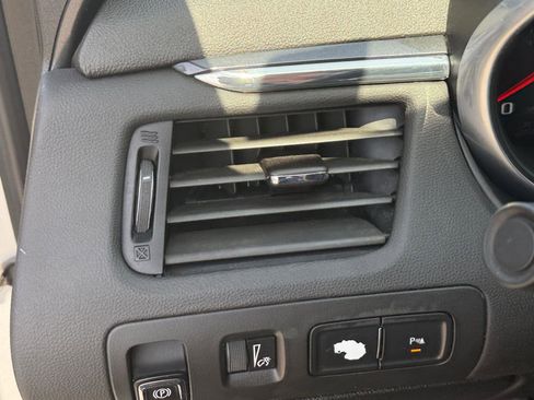 Used 2019 Chevrolet Impala Premier FWD image 36